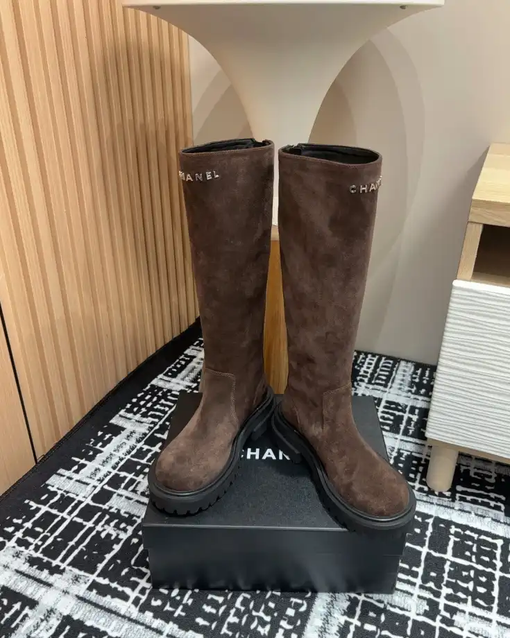 hype Chanel Boots