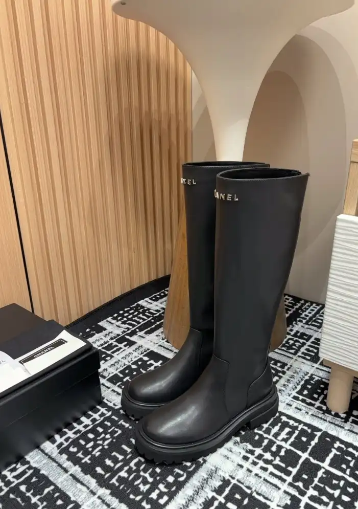 hype Chanel Boots