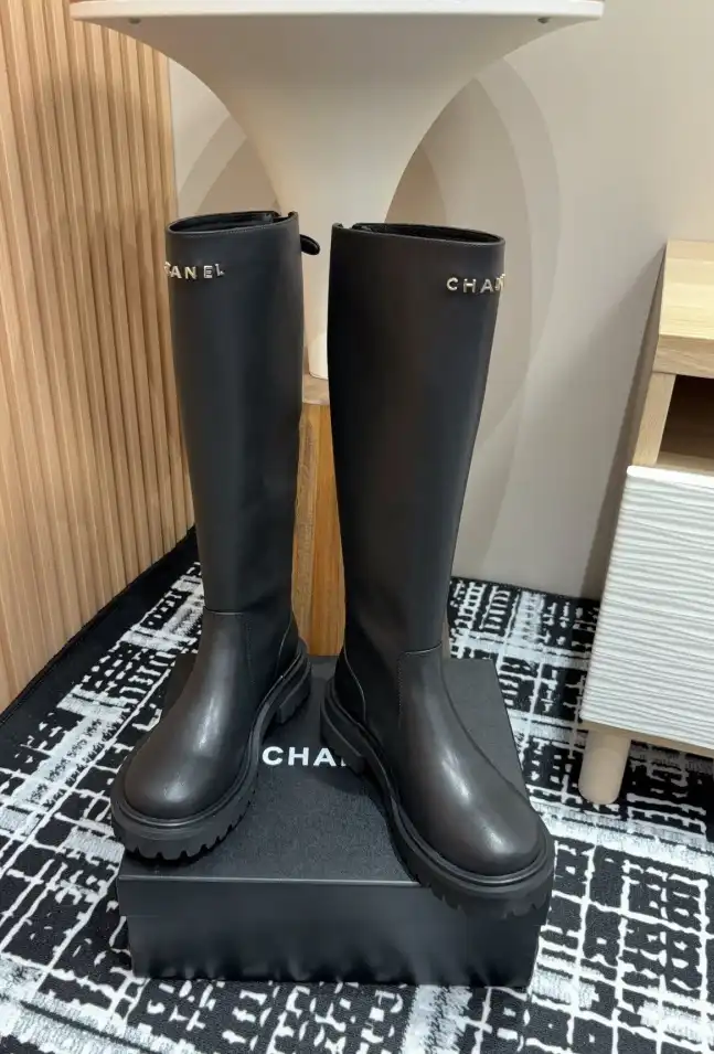 hype Chanel Boots