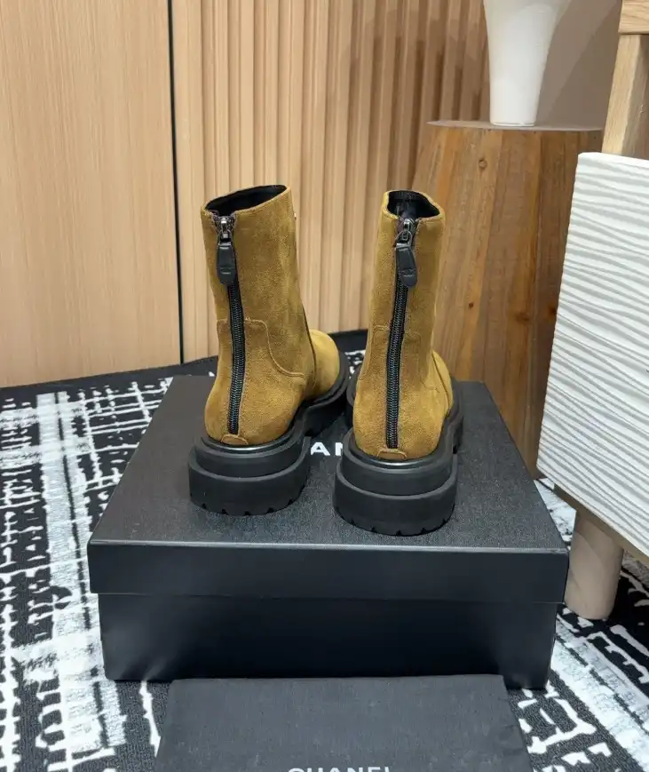 hype Chanel Boots