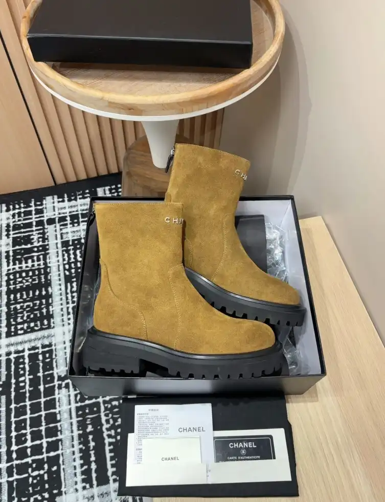 hype Chanel Boots