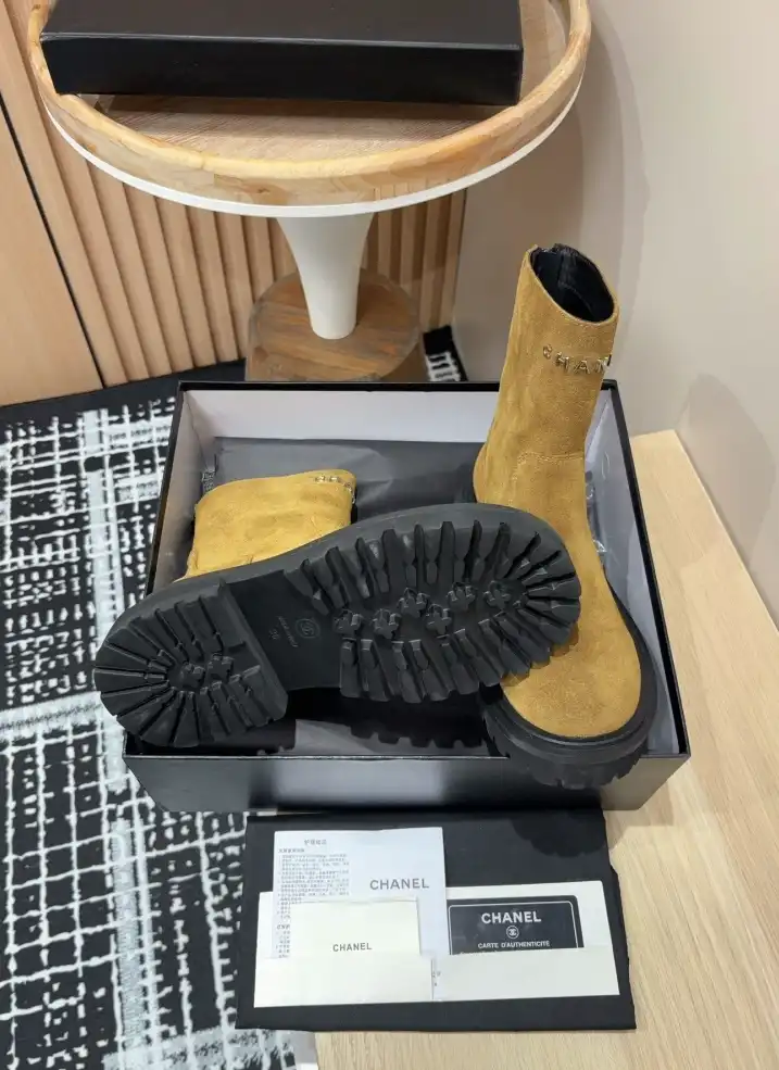 hype Chanel Boots