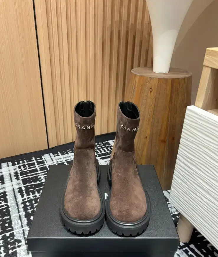 hype Chanel Boots