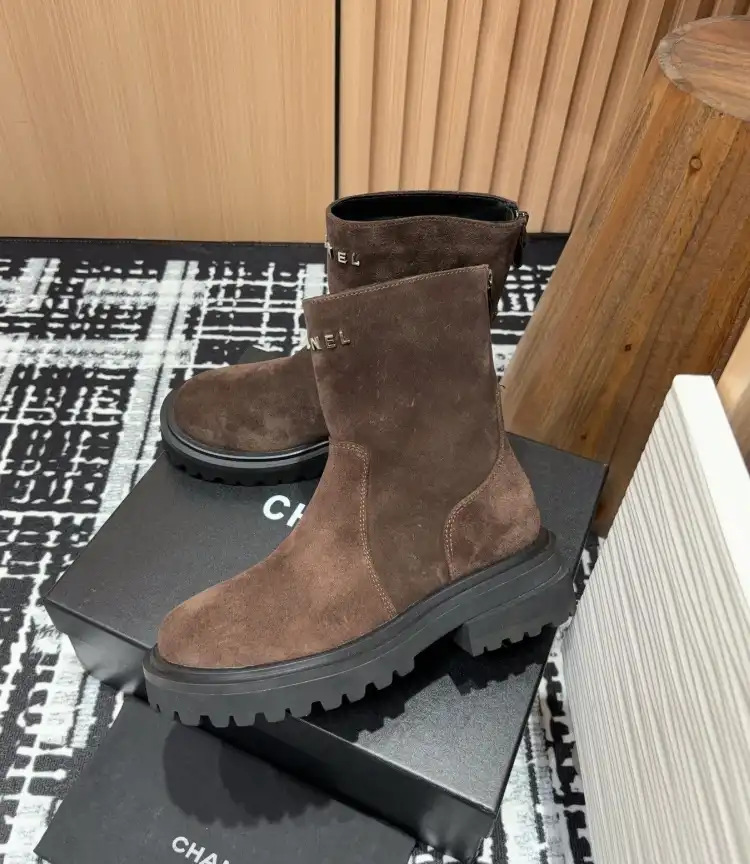 hype Chanel Boots