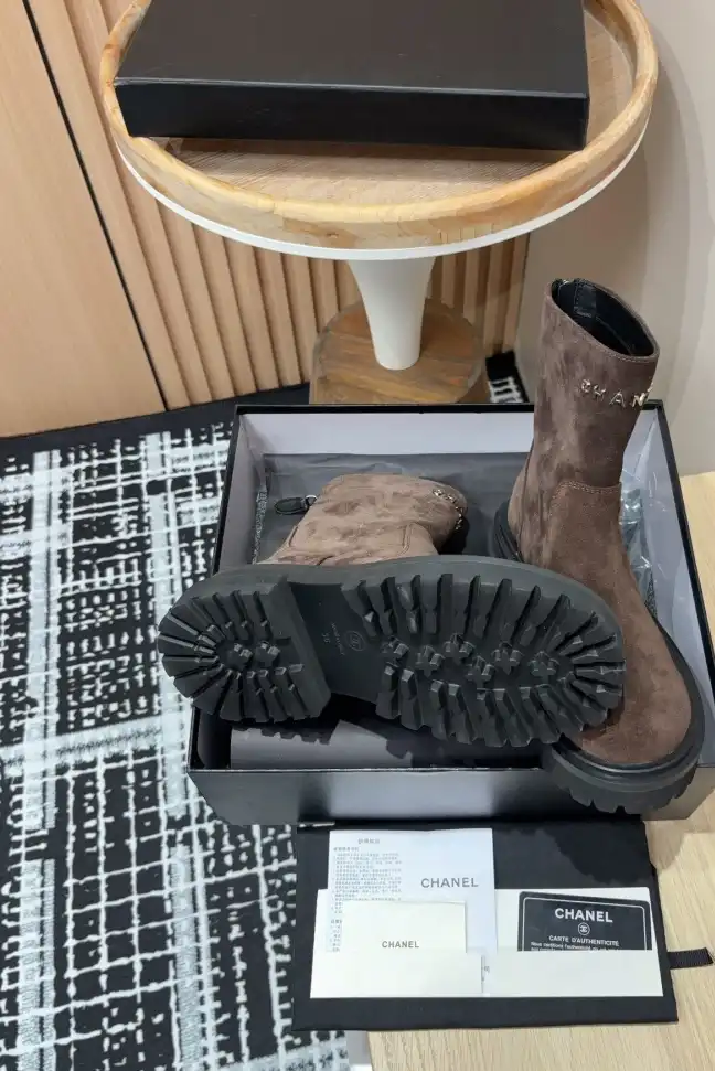 hype Chanel Boots