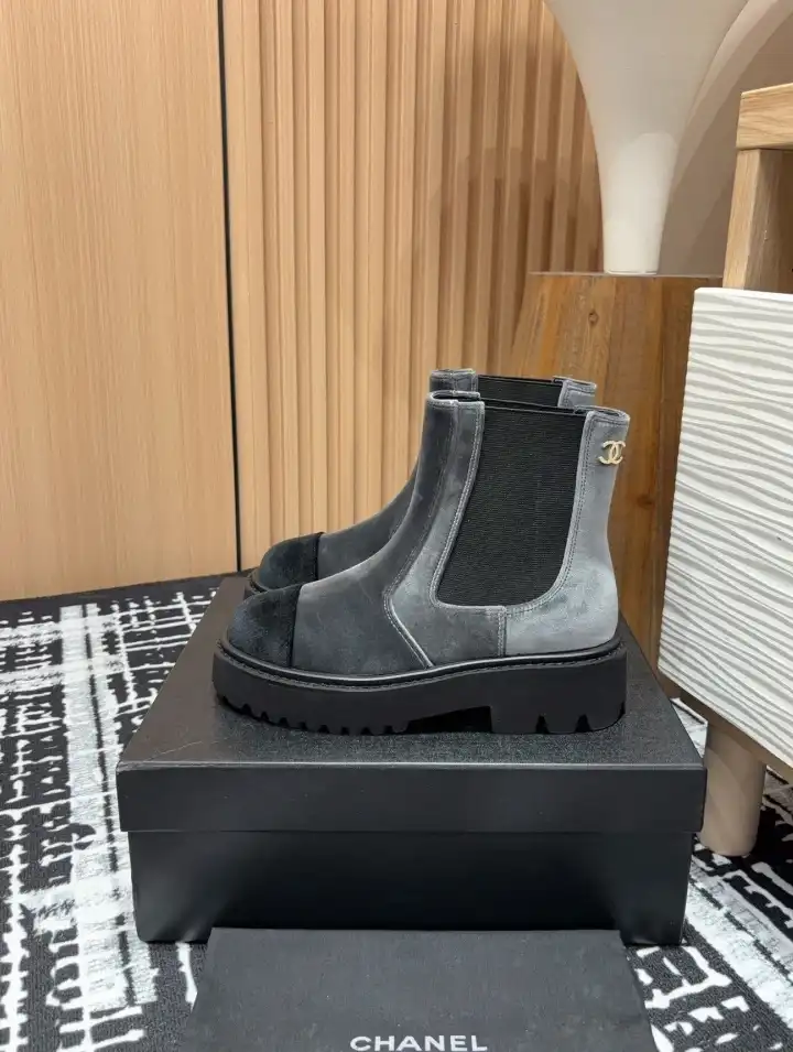 hype Chanel Boots