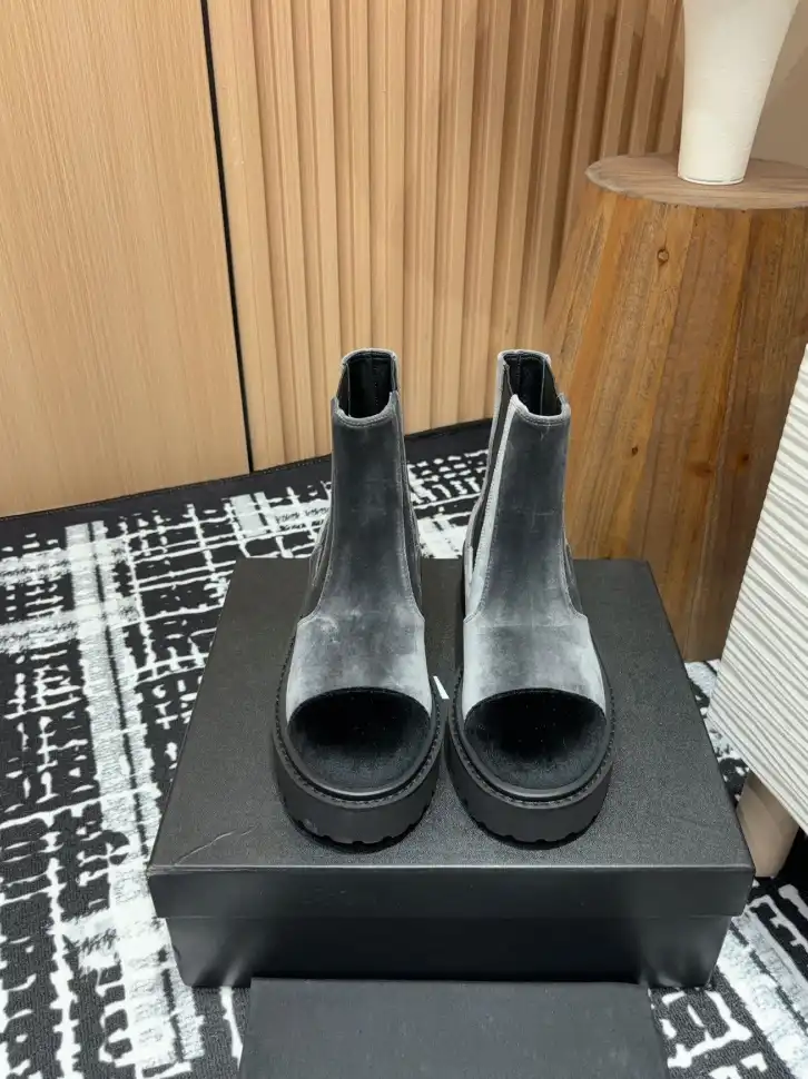 hype Chanel Boots