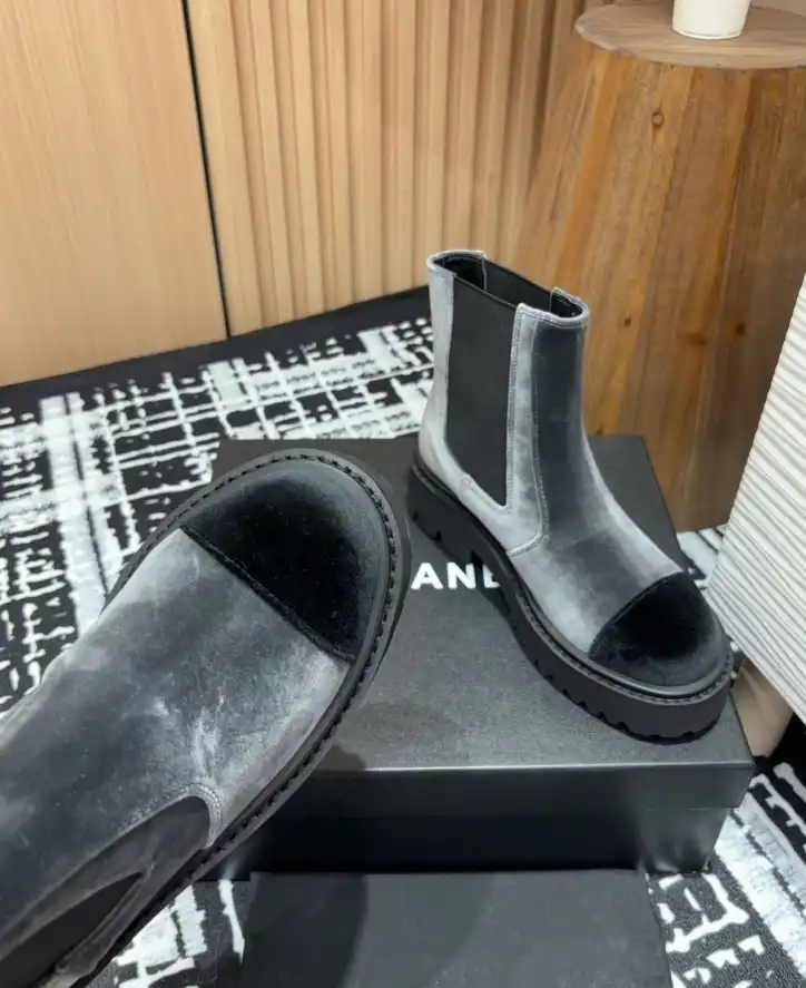 hype Chanel Boots