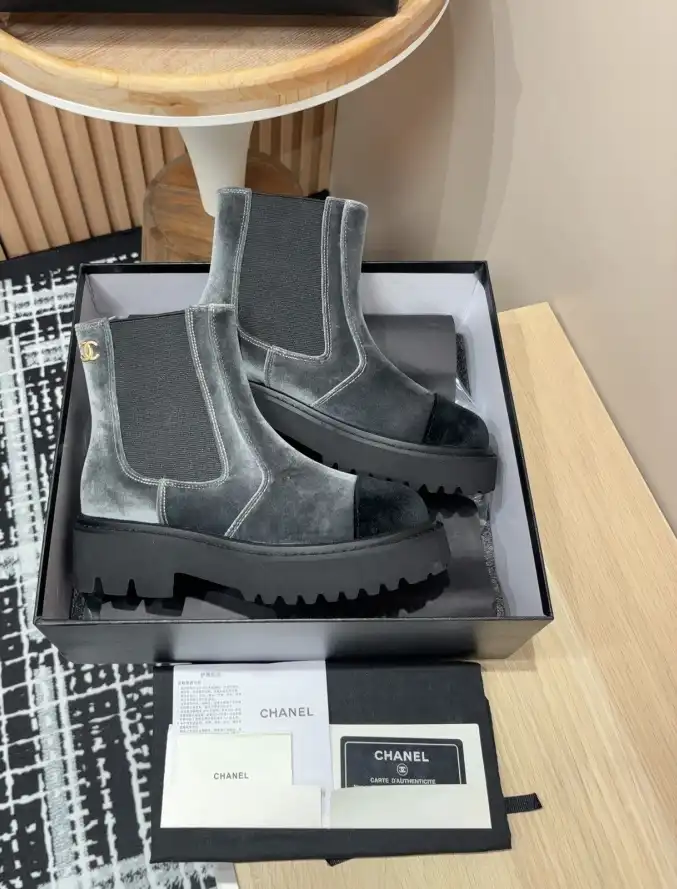 hype Chanel Boots