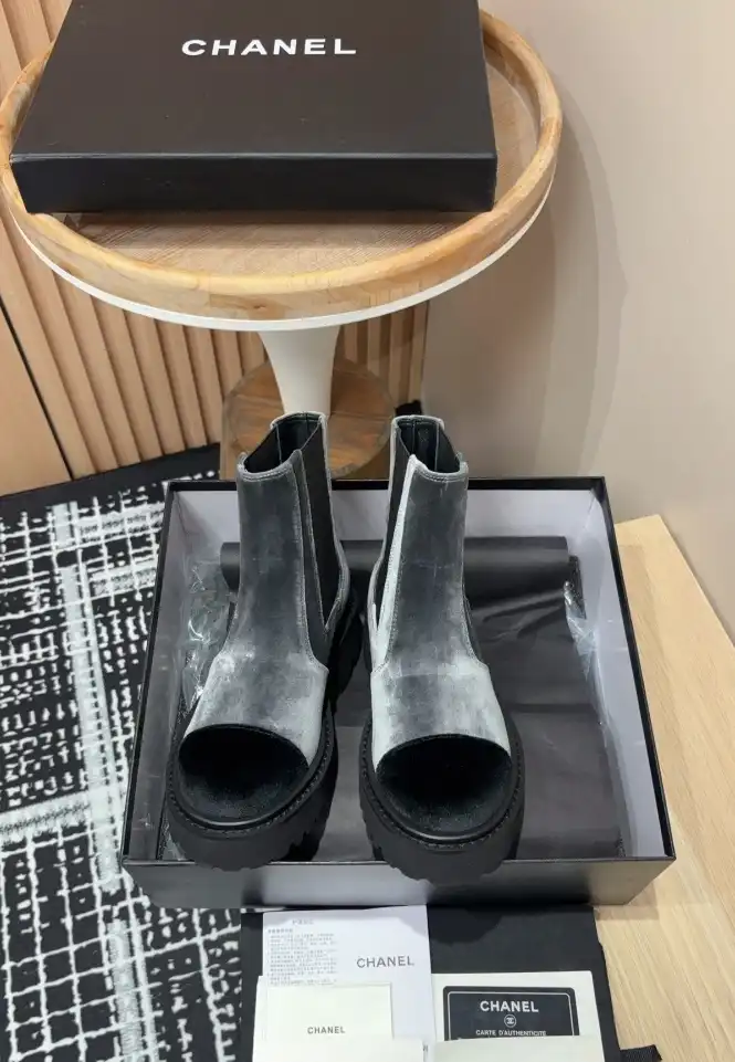 hype Chanel Boots