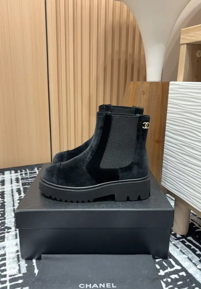 hype Chanel Boots