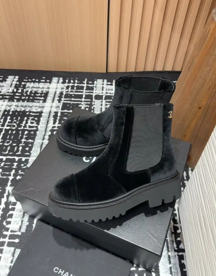 hype Chanel Boots