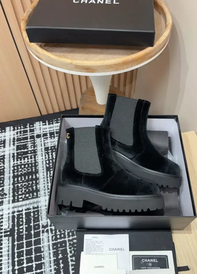 hype Chanel Boots