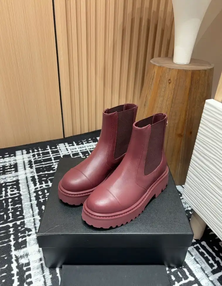 hype Chanel Boots