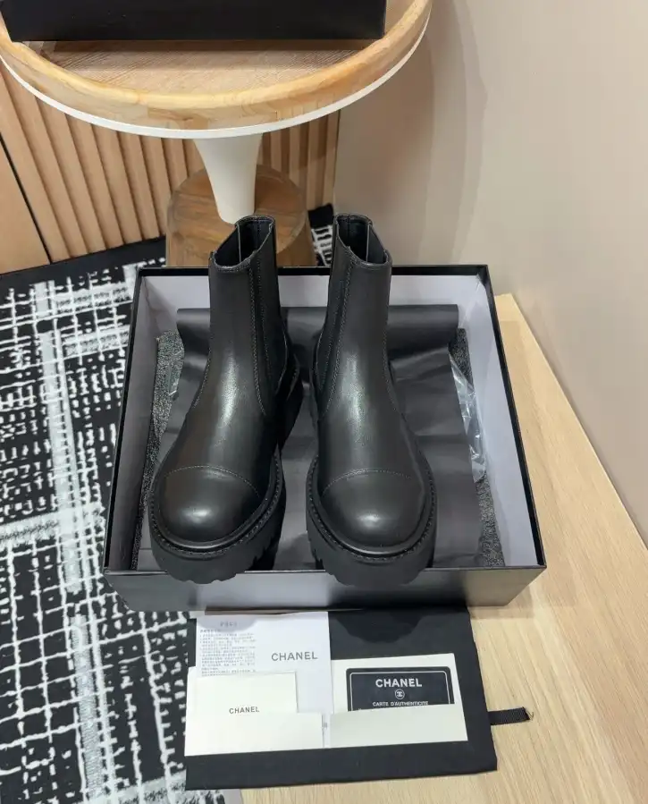 hype Chanel Boots