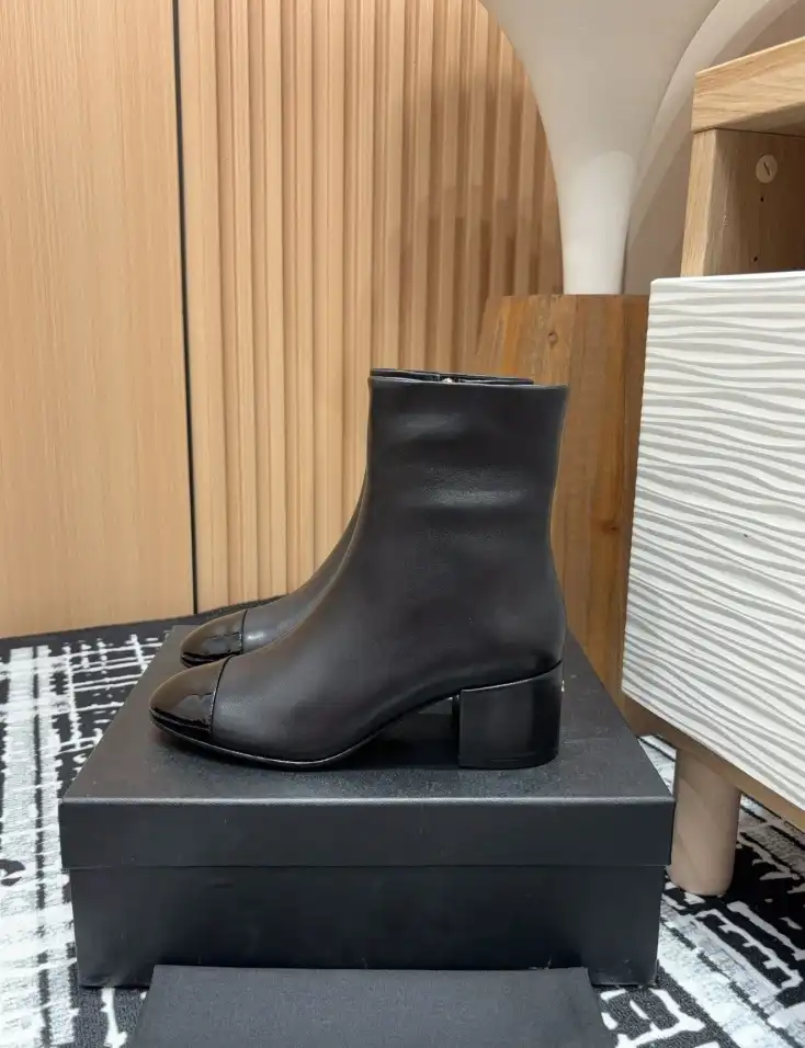 hype Chanel Boots