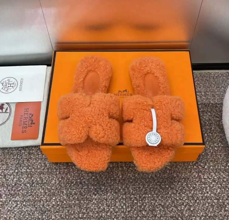 hype Hermes Slippers