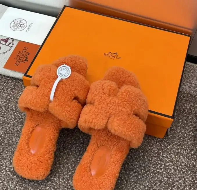 hype Hermes Slippers