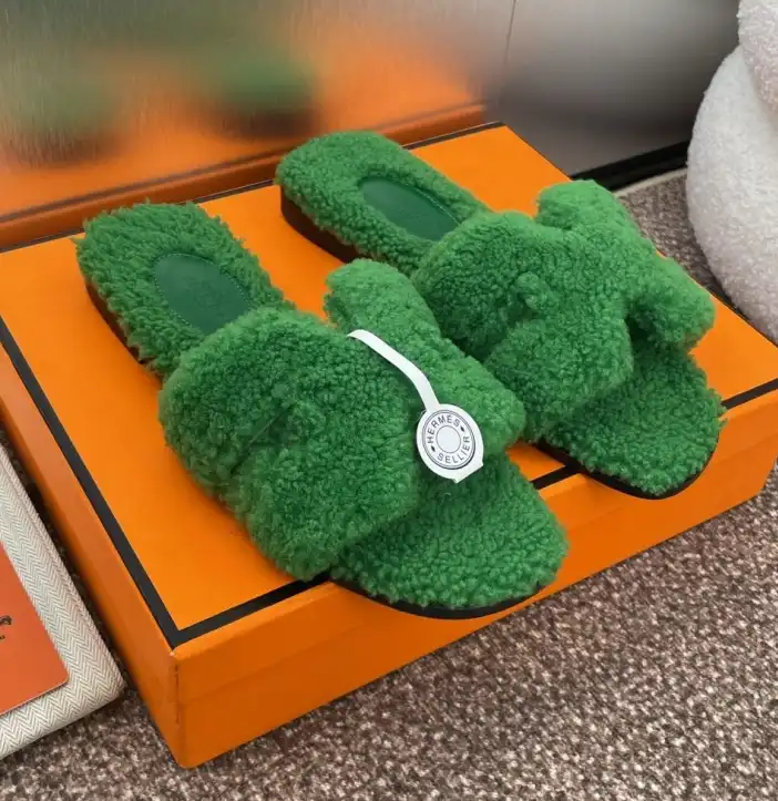 hype Hermes Slippers