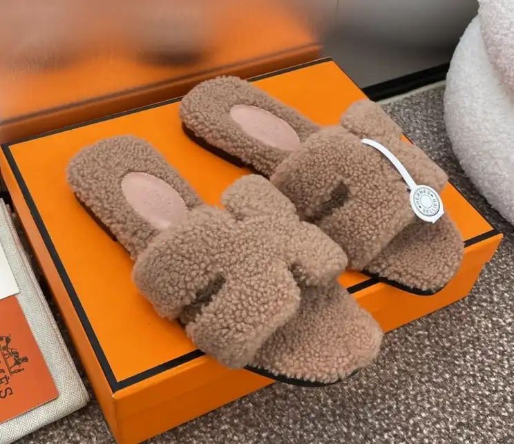 hype Hermes Slippers