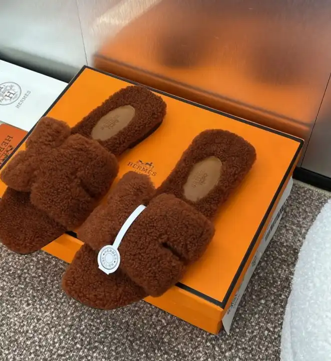 hype Hermes Slippers