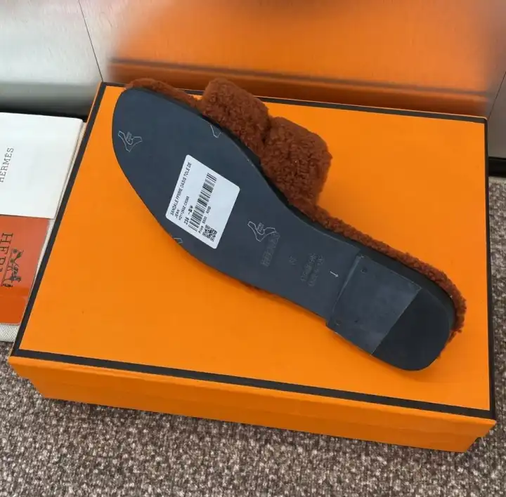 hype Hermes Slippers