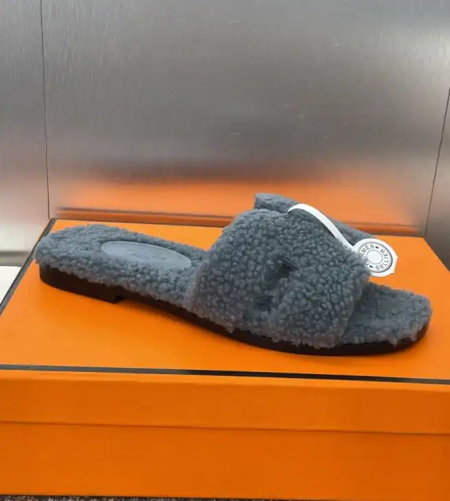 hype Hermes Slippers