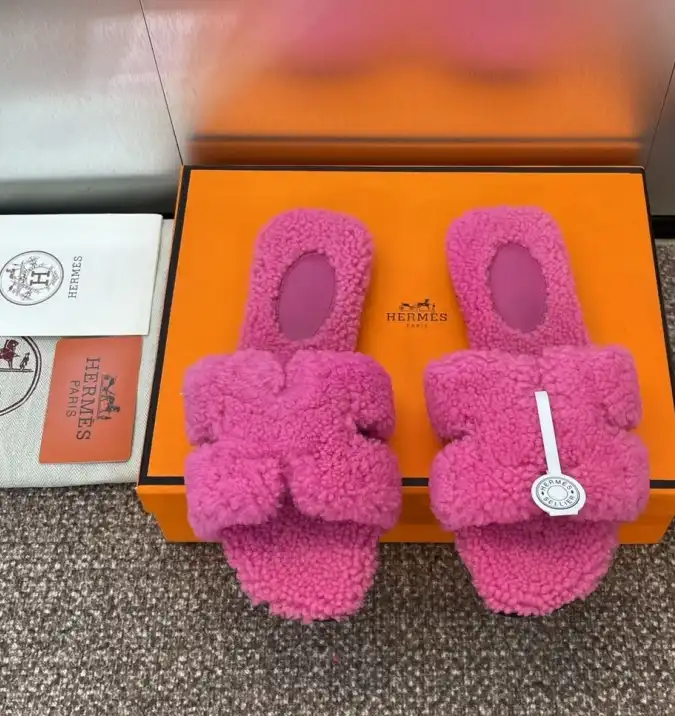 hype Hermes Slippers