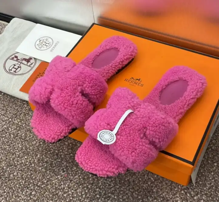 hype Hermes Slippers