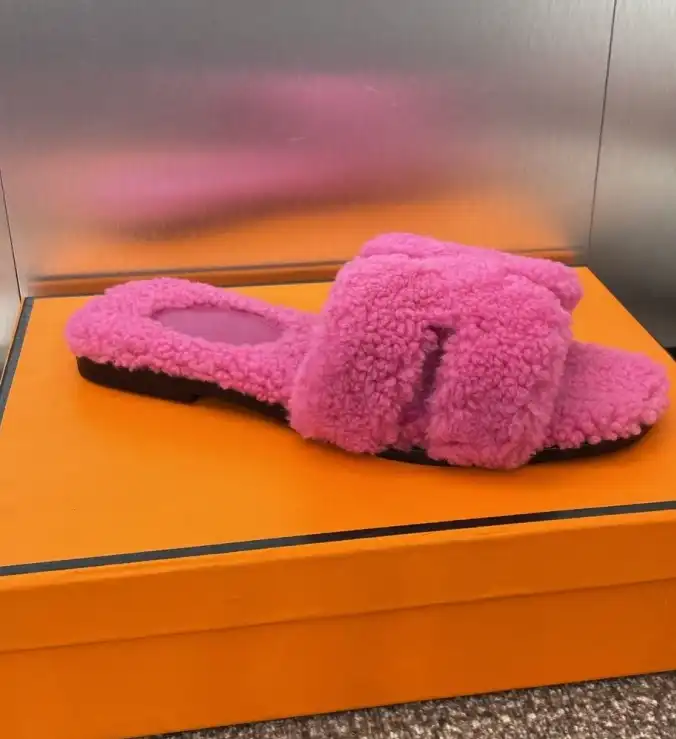 hype Hermes Slippers