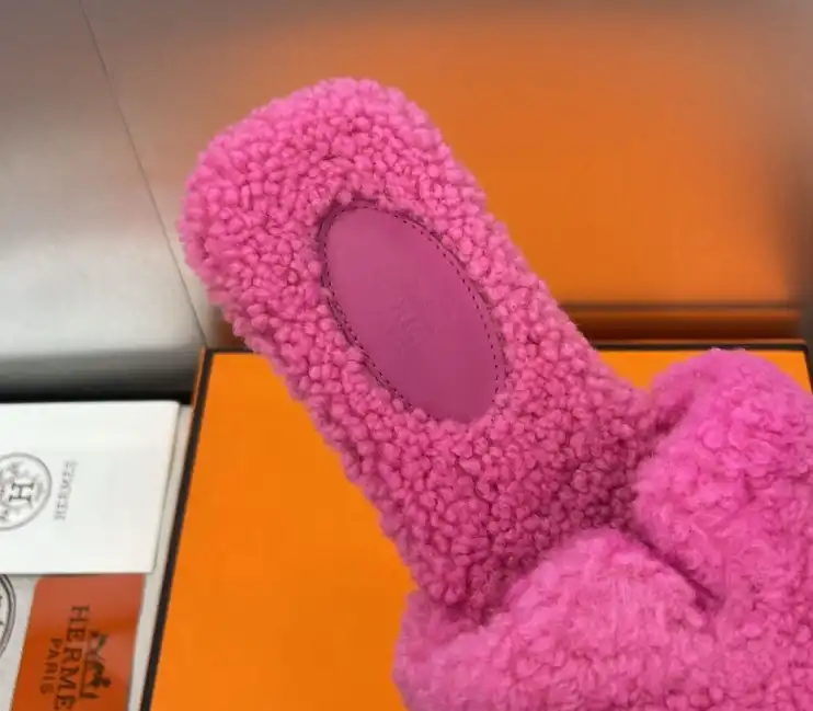 hype Hermes Slippers