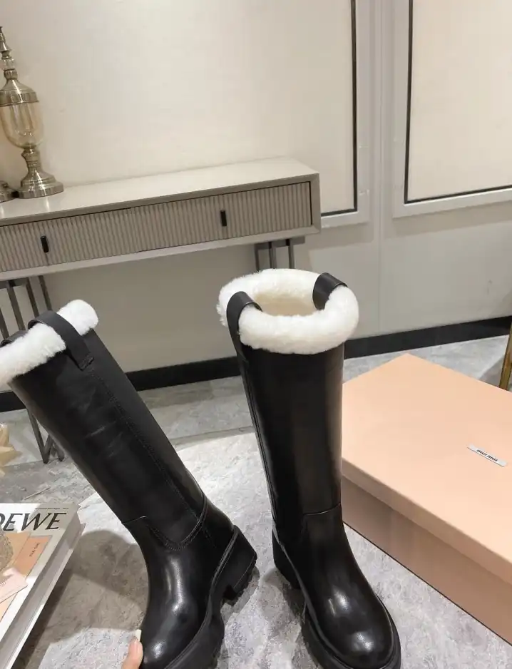 hype Miu Miu Boots