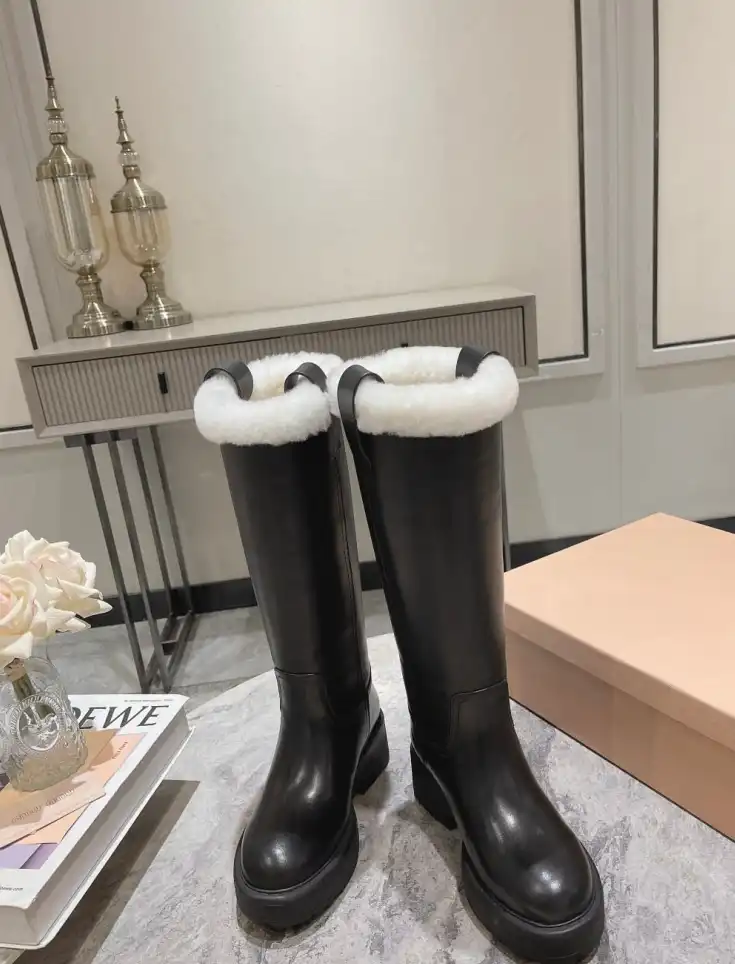 hype Miu Miu Boots