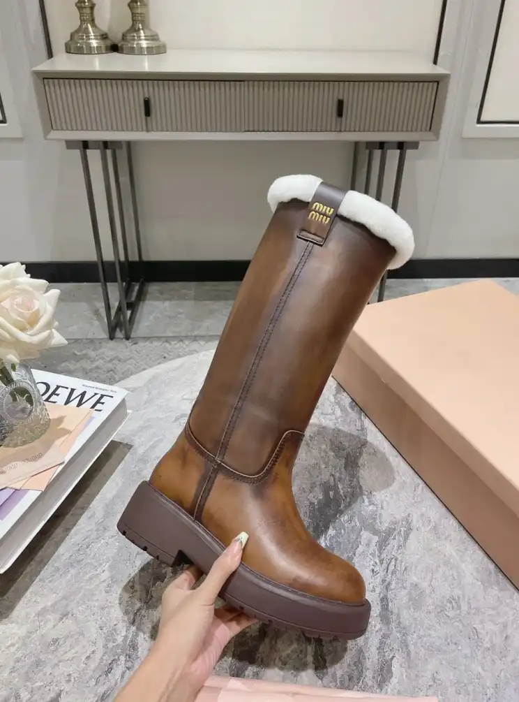 hype Miu Miu Boots