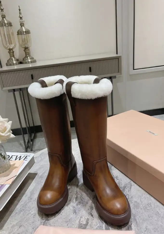 hype Miu Miu Boots