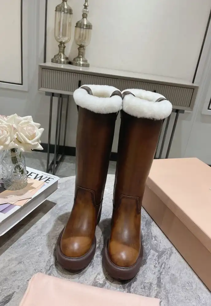 hype Miu Miu Boots