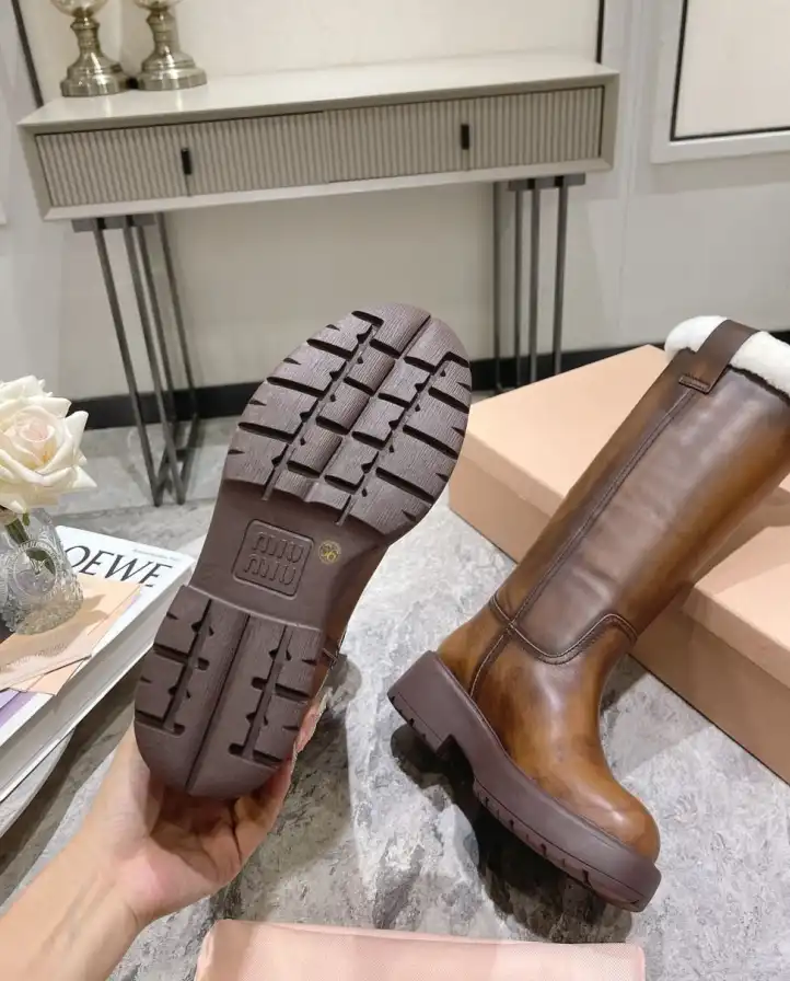 hype Miu Miu Boots