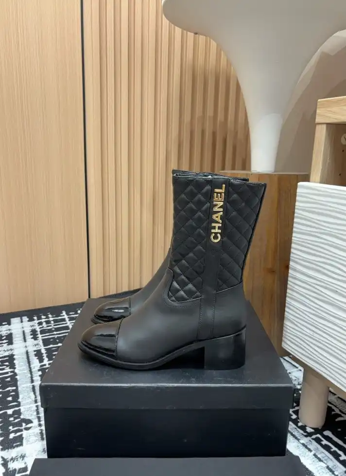 hype Chanel Boots