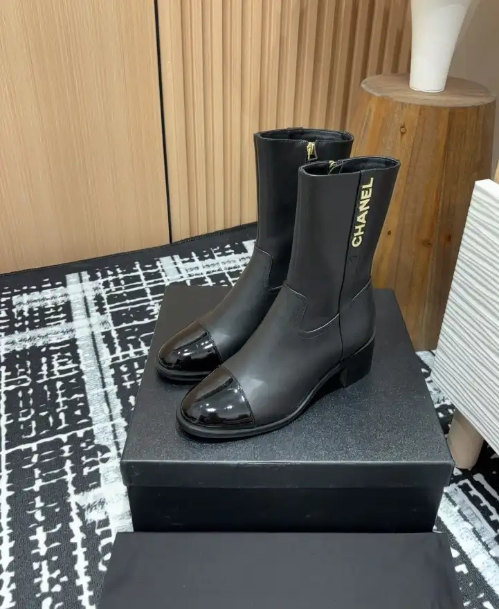 hype Chanel Boots