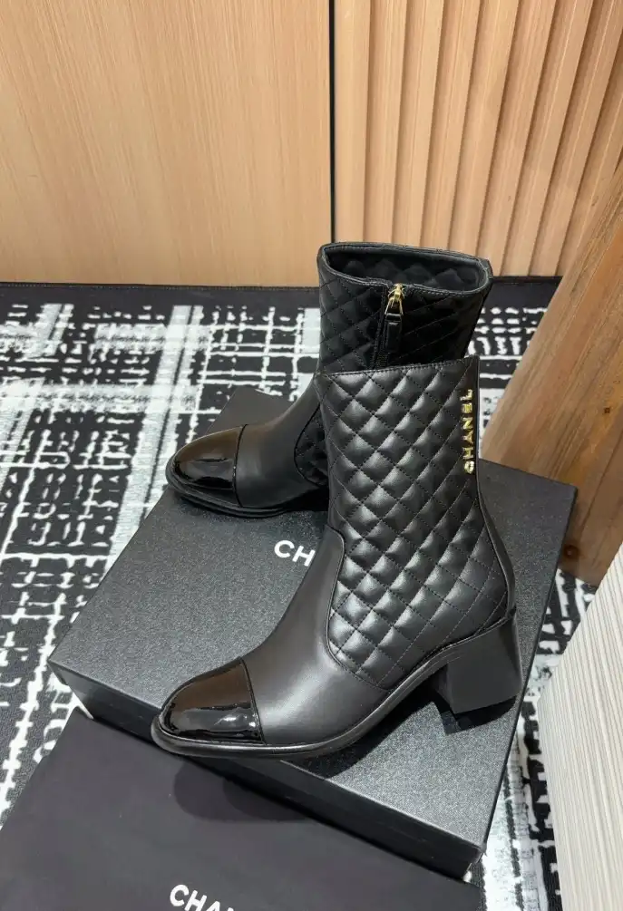 hype Chanel Boots