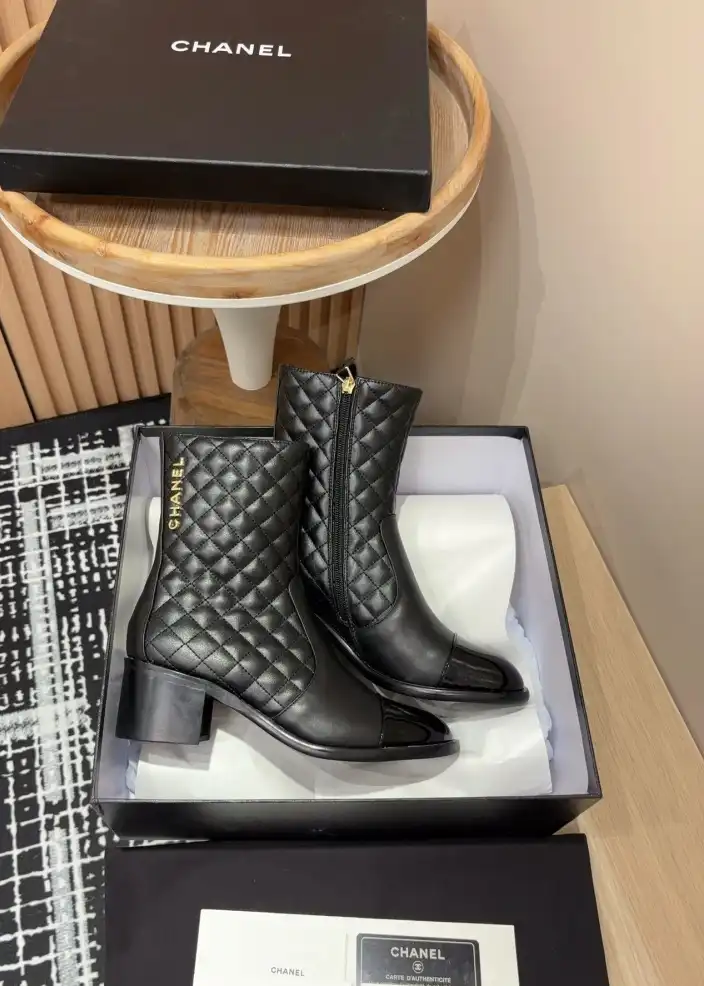 hype Chanel Boots