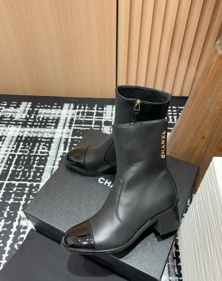 hype Chanel Boots