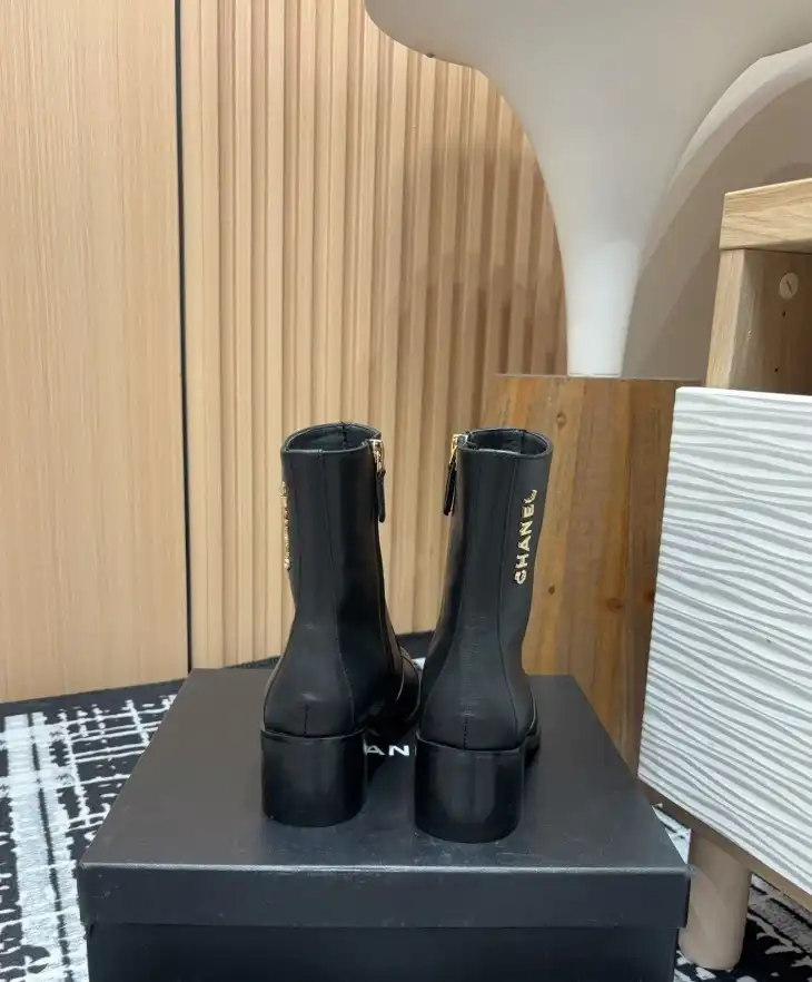 hype Chanel Boots