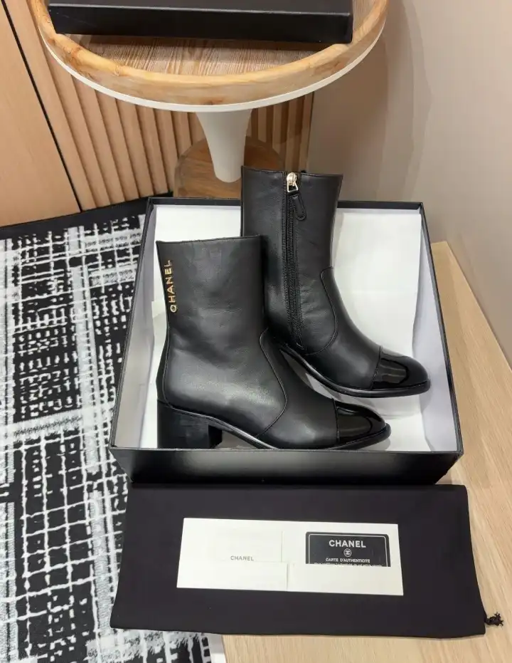 hype Chanel Boots