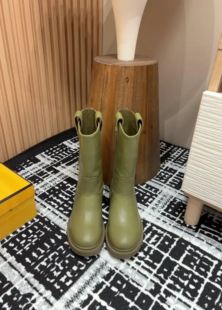 hype Fendi Boots