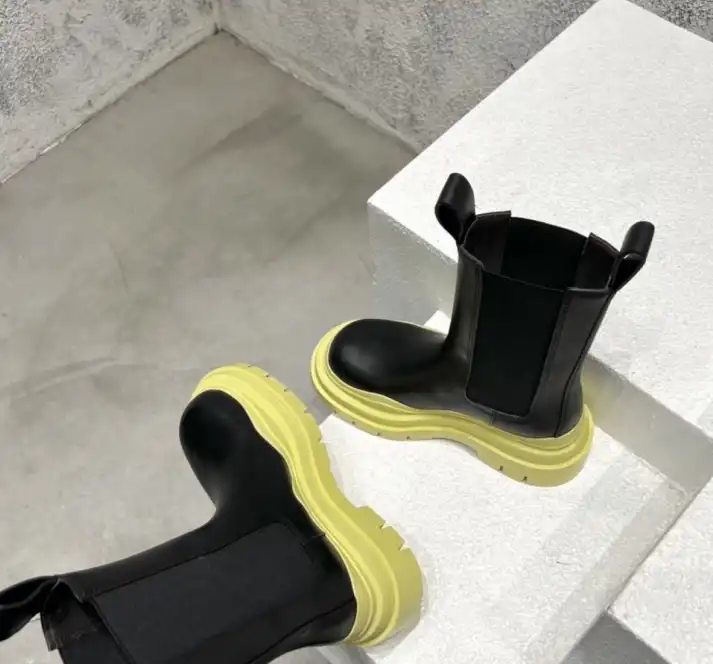 hype Bottega Veneta Boots