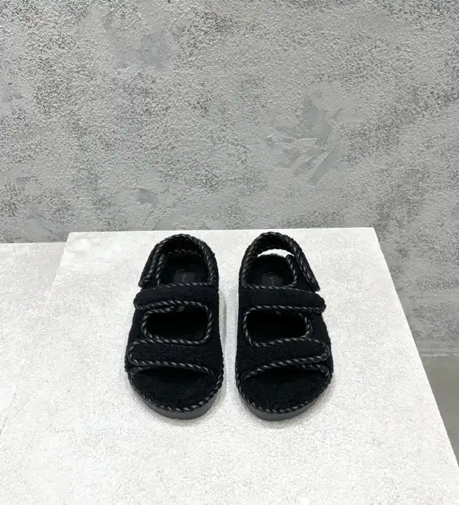 hype Bottega Veneta Sandals