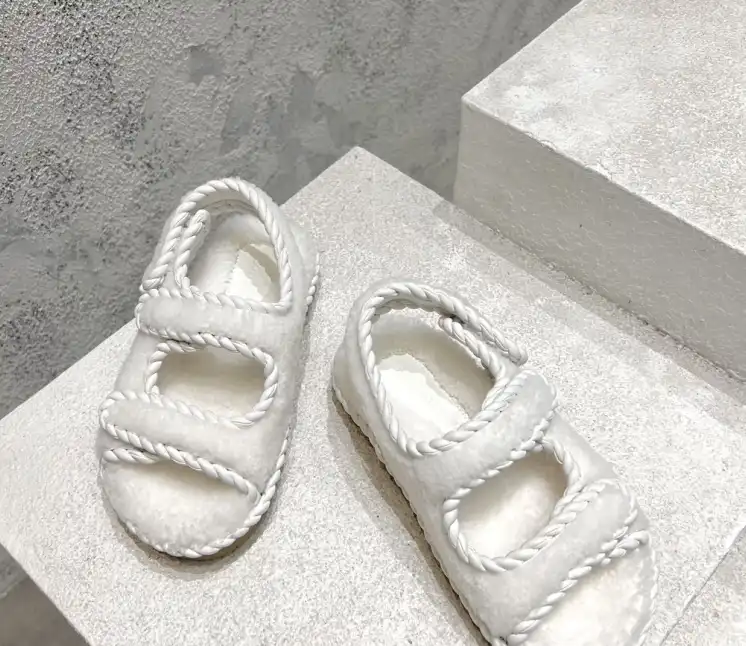 hype Bottega Veneta Sandals