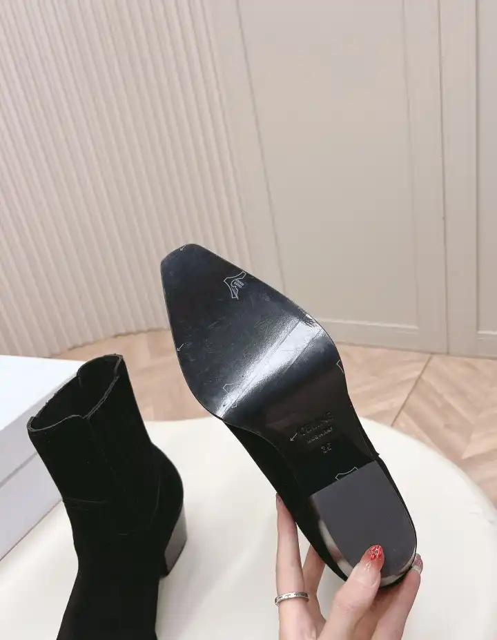 hype Celine Boots