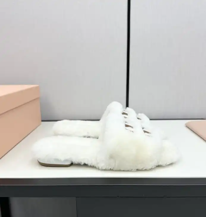 hype Miu Miu Slippers